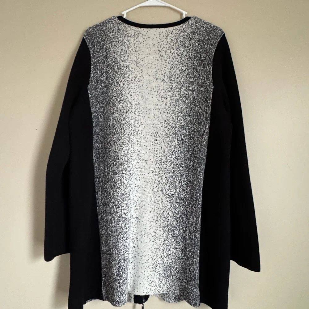 Chico's Black and white Knit Cardigan 100% Wool - Picture 9 of 9